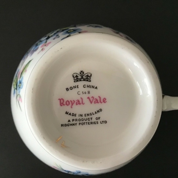 Royal Vale Bone China Tea Cup and Saucer Set - Picture 5 of 5